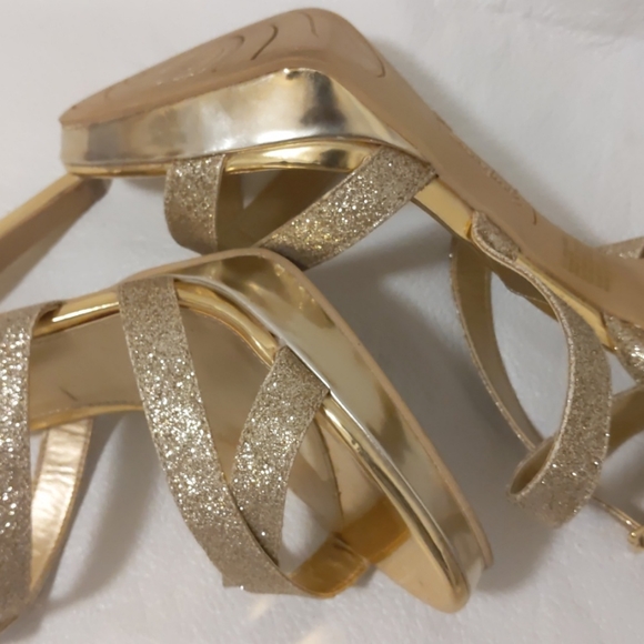 Fioni Night Gold Glitter Shoe - Picture 12 of 12